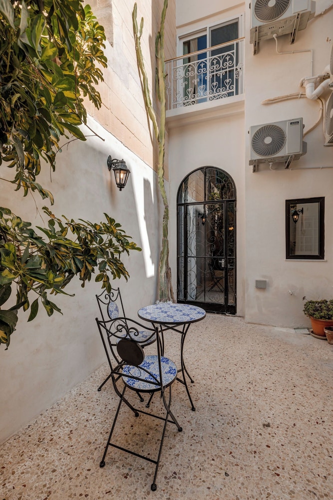 Luxury&Designer 2BR Apartment