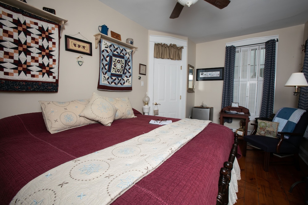 E J Bowman House Bed & Breakfast
