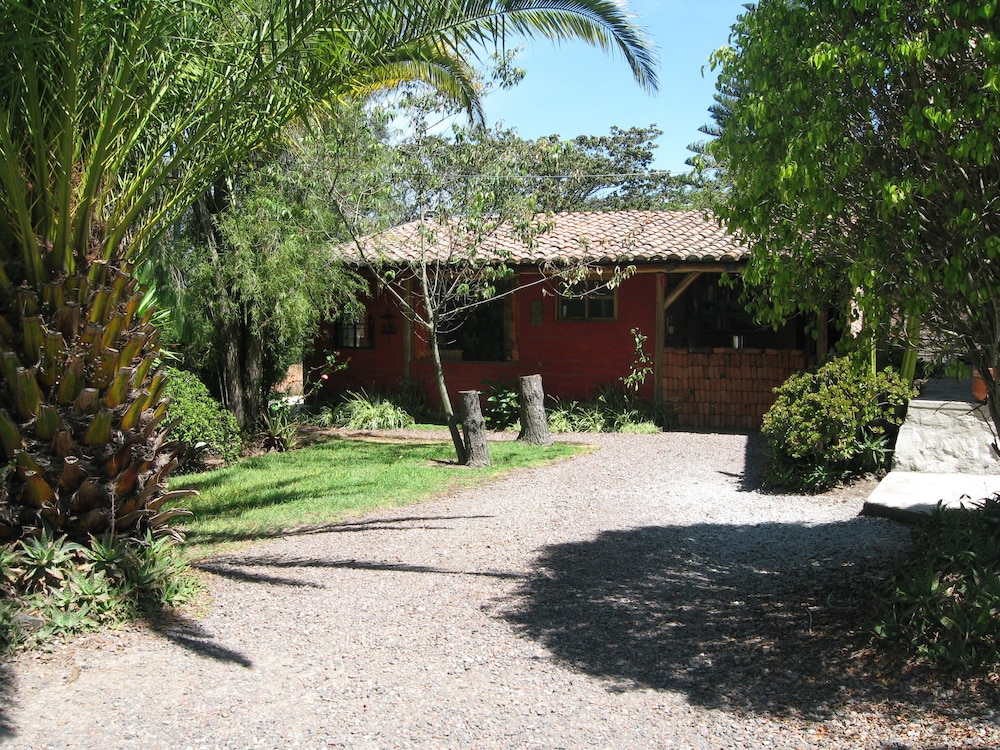 Arie s Cabin