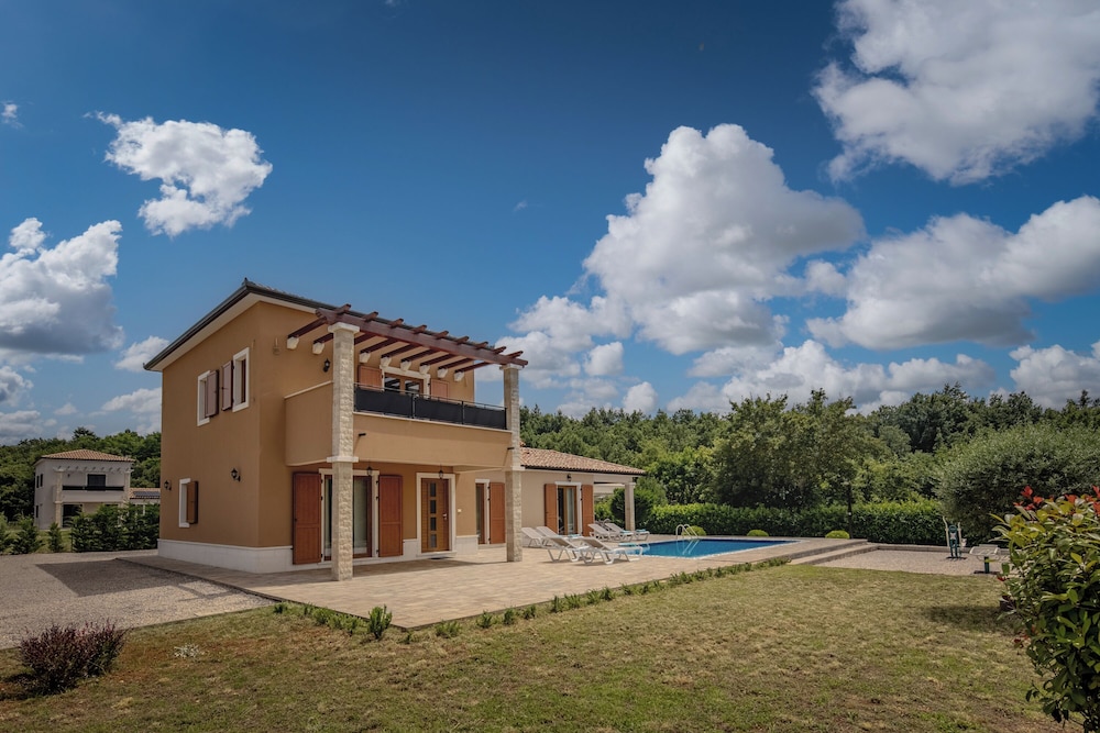 Countryside Villa Katarina