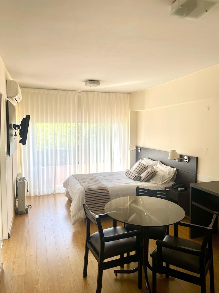 Golf Tower Suites & Apartments
