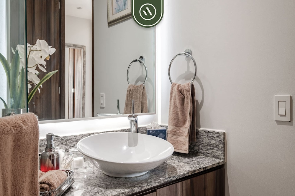 Emerald T3 I8 La Isla Residences