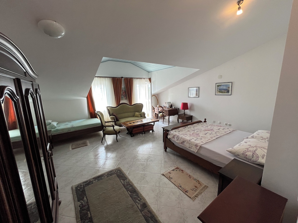 Apartment Rosa 2