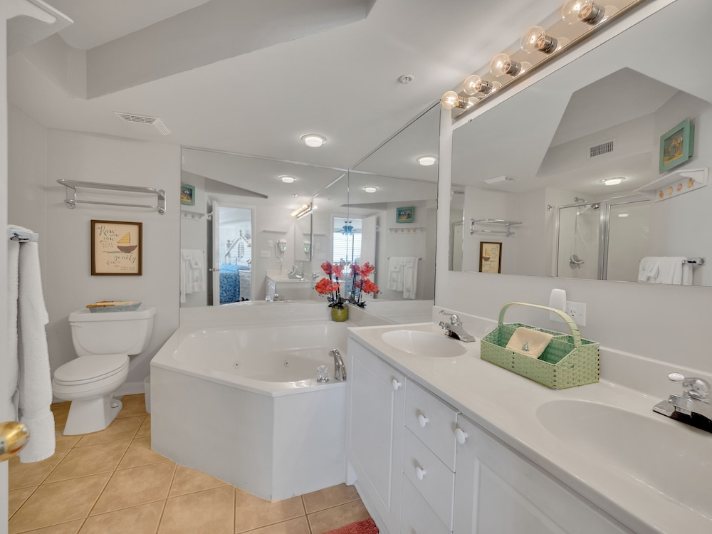 Ocean Bay Club 107