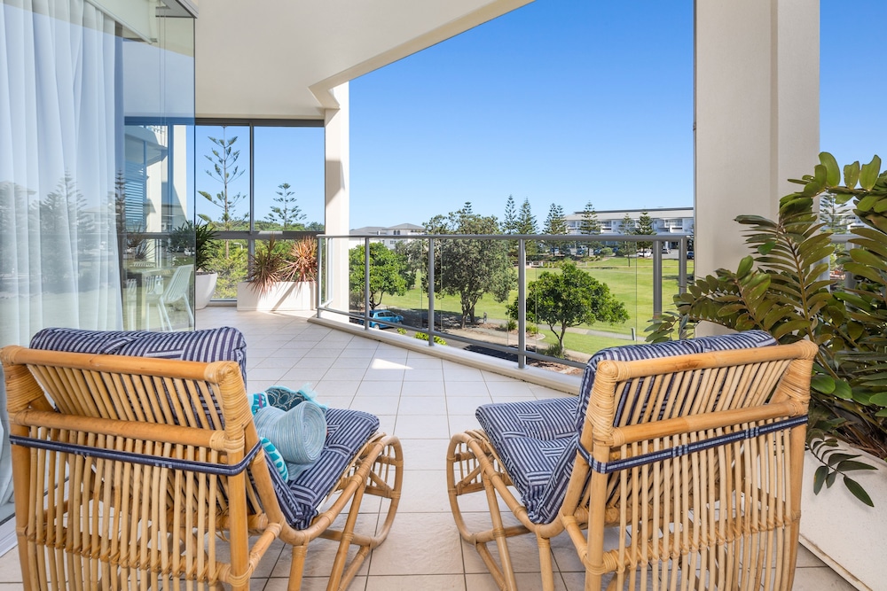 Luxury Apartments on Bells Boulevard
