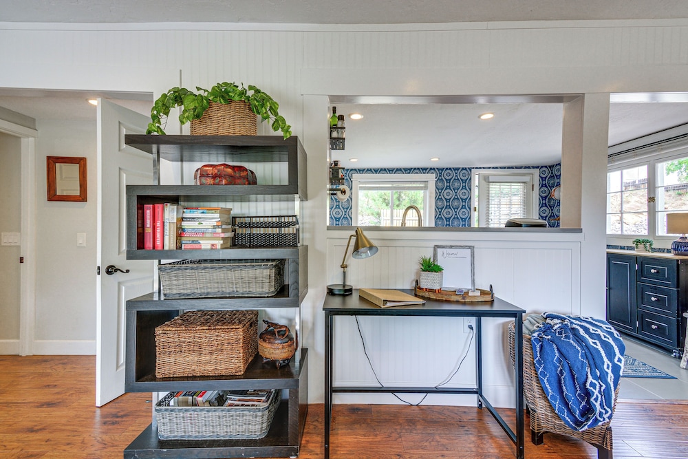 Half-mi to Dtwn: Updated Home in Prescott!