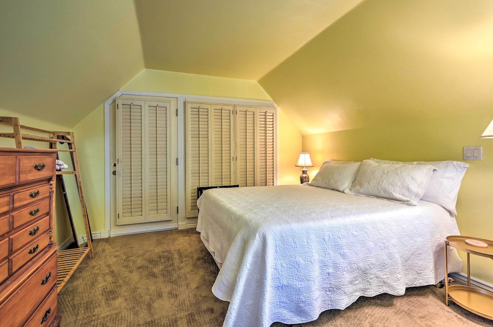 Payson Vacations - Riverside Tree House Suite w/ Balcony  Grill - Property Image 5