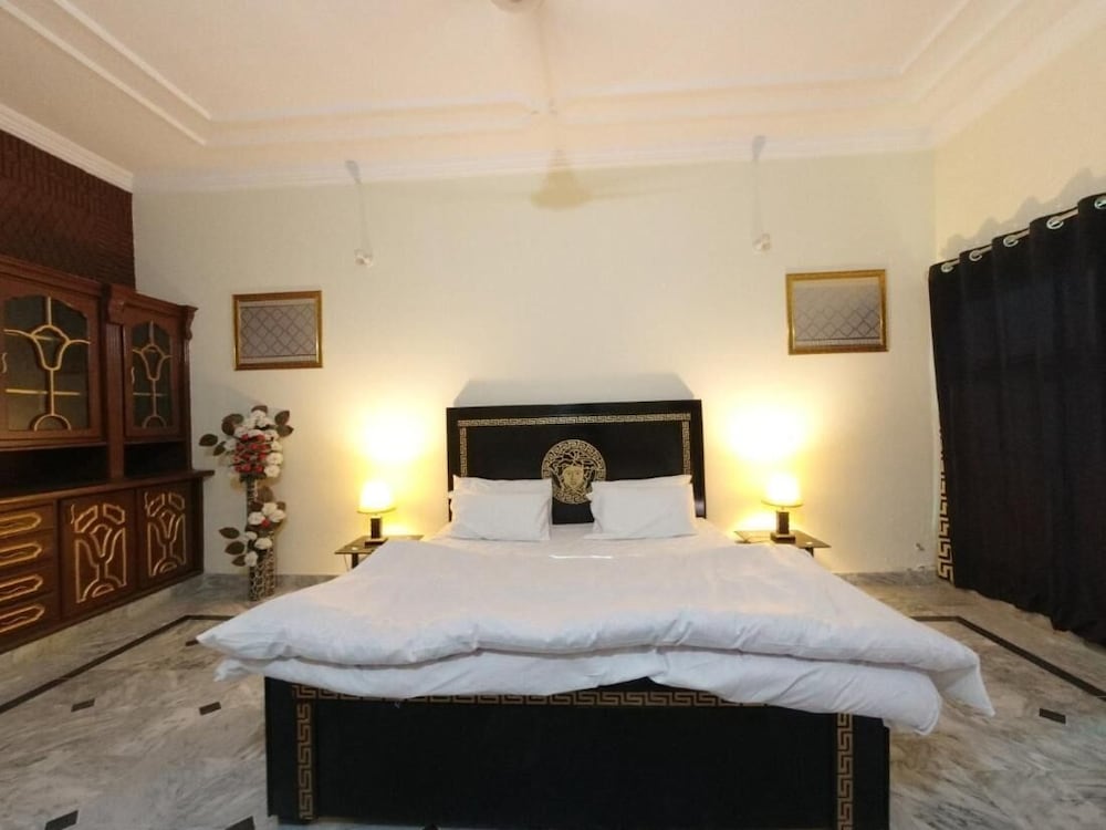 Room-serene Guest Room Retreat in Rawalp
