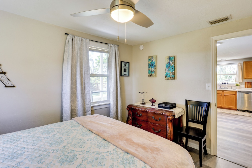 Traveling Nurses Welcome! Peaceful Home in Arcadia