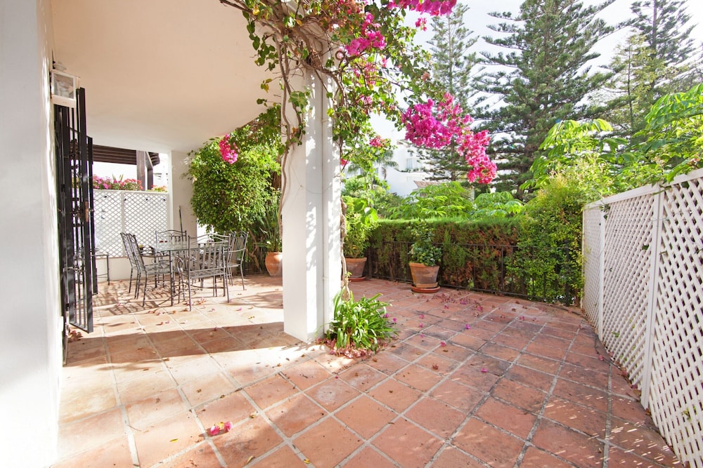 Apartment in Marbella Near the Beach