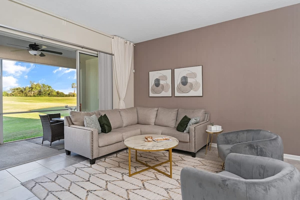 No Stairs 2BR Apartment at Champions Gate
