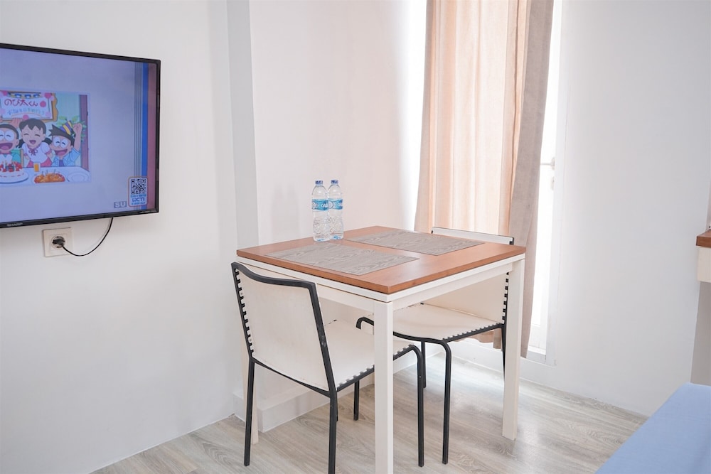 Good Studio Room at Bintaro Icon Apartment
