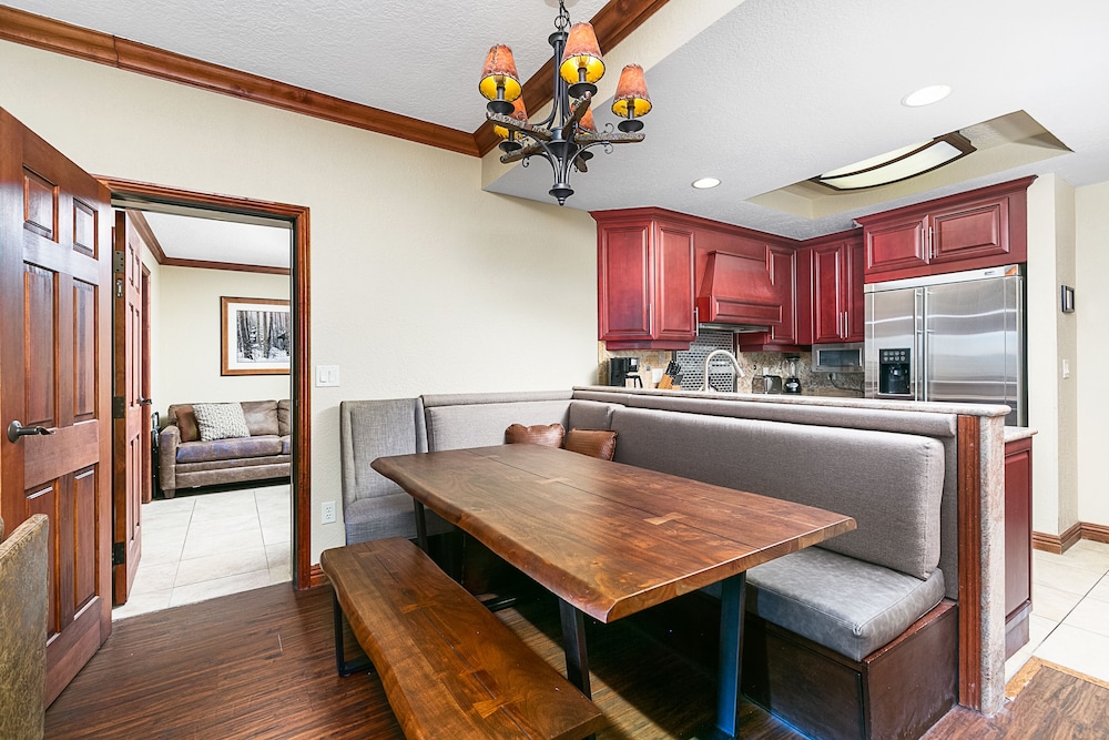 White Pines 2BD at Westgate