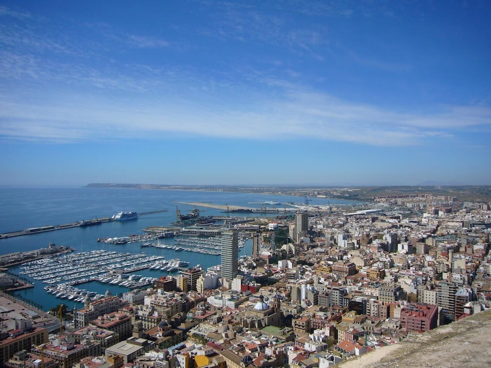 Alicante Central Rambla Apartment view 4