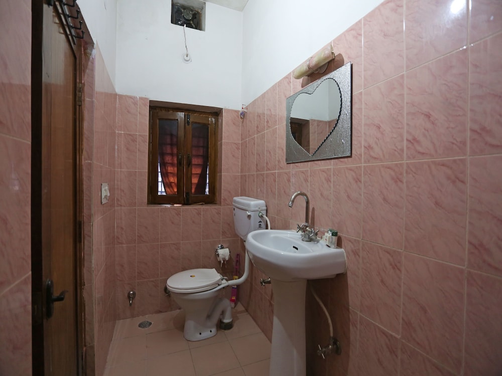 OYO 6001 Hotel City Palace