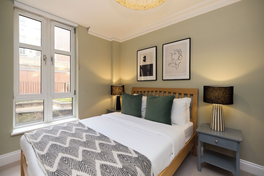 Lapwing Court Retreat