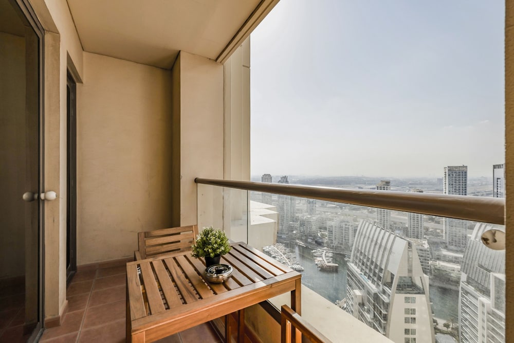 Short Stay Apartment Shams 1 Jumeirah Beach Residence 2 Bed Sleeps 6