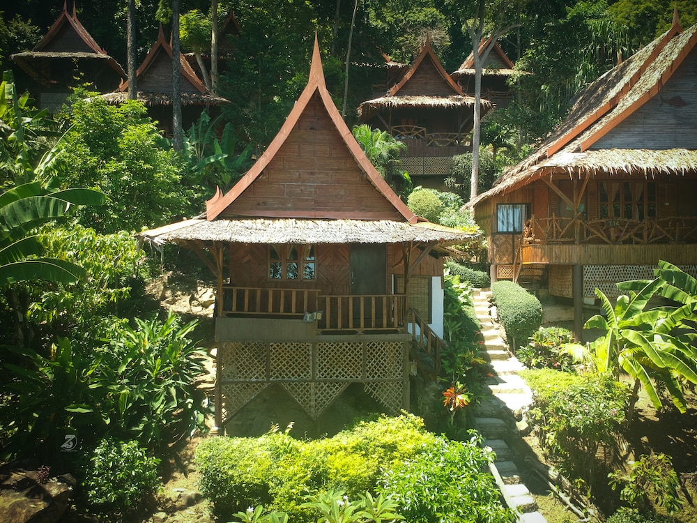 Phi Phi Relax Beach Resort