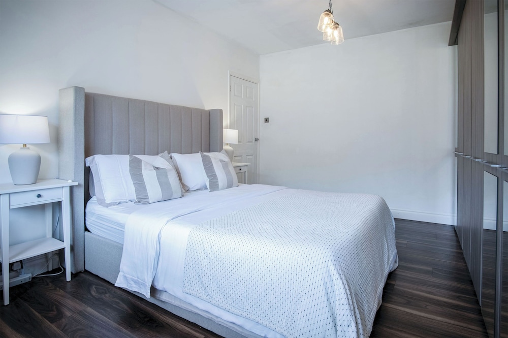 Sunderland Avenue - 2 Bedroom - Pembroke Dock view 5