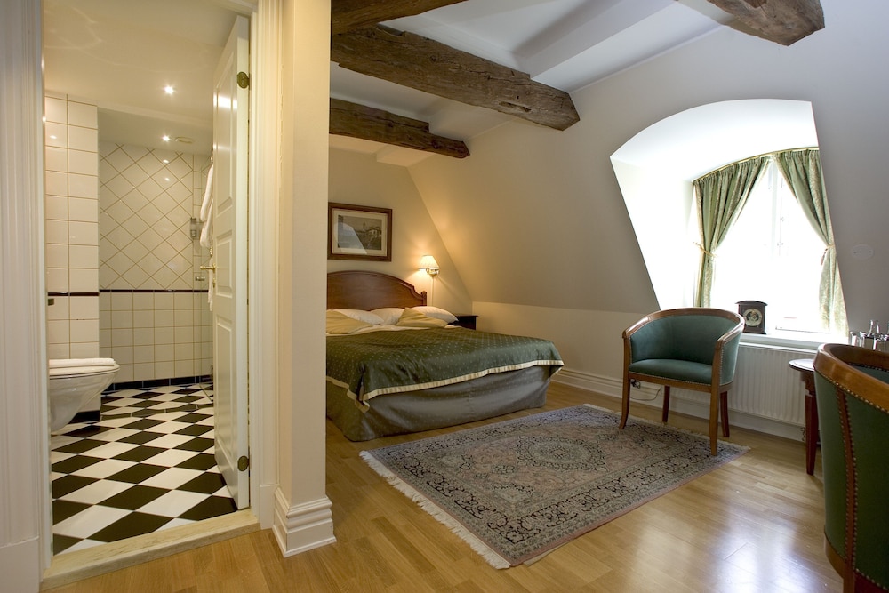 Mayfair Hotel Tunneln 7