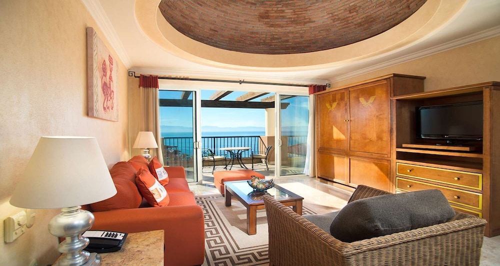 Luxury Suite at Villa del Palmar