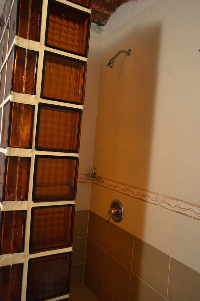 DEL900 Hostel Boutique
