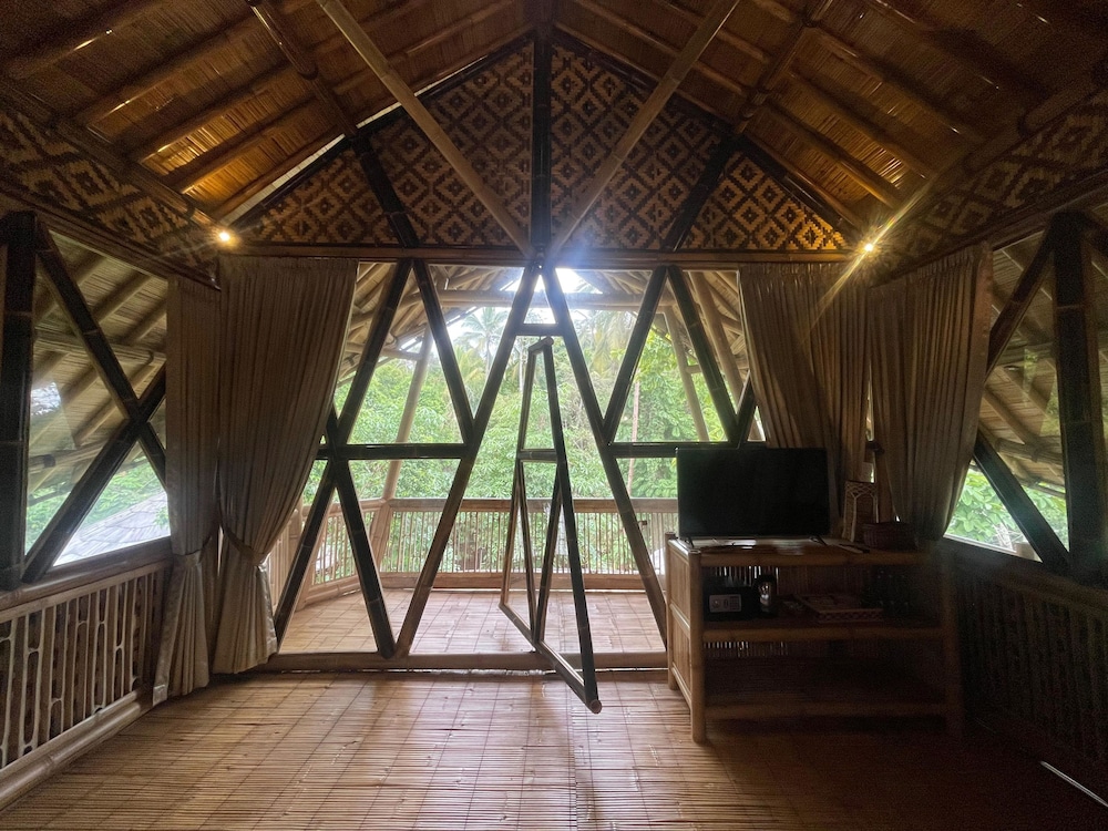The Osing Bamboo - A Liberta Collection