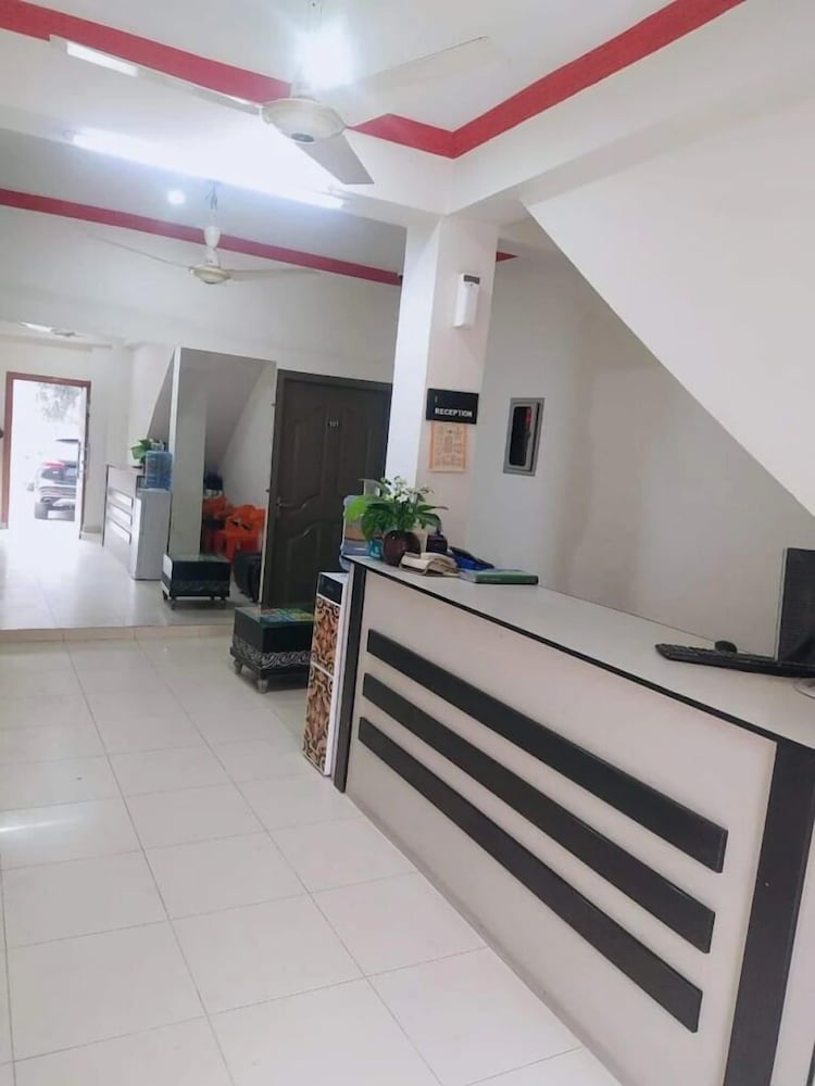 Executive Inn Guest House