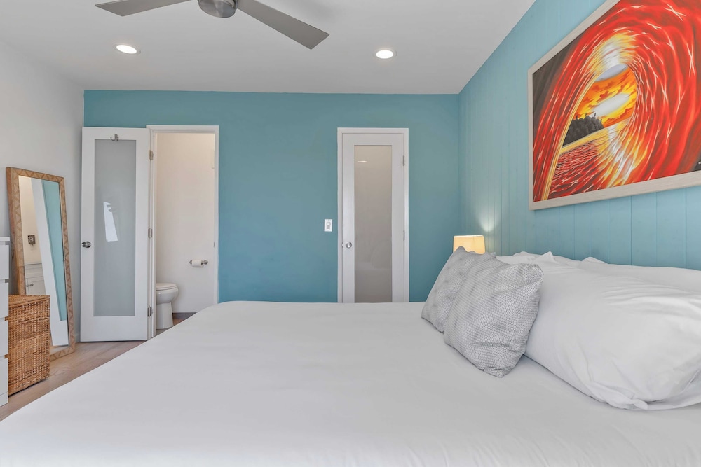 Modern San Clemente Duplex 2 Units w/ Ocean Views, Walk to Trestles Beach