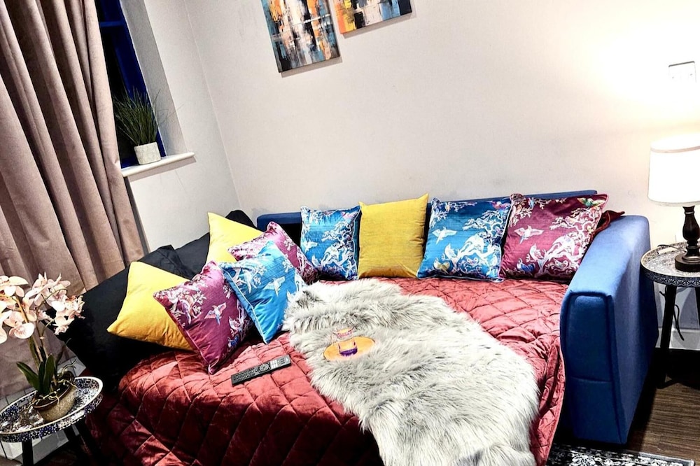 London Heathrow Luxury Apartment - Fully Equipped