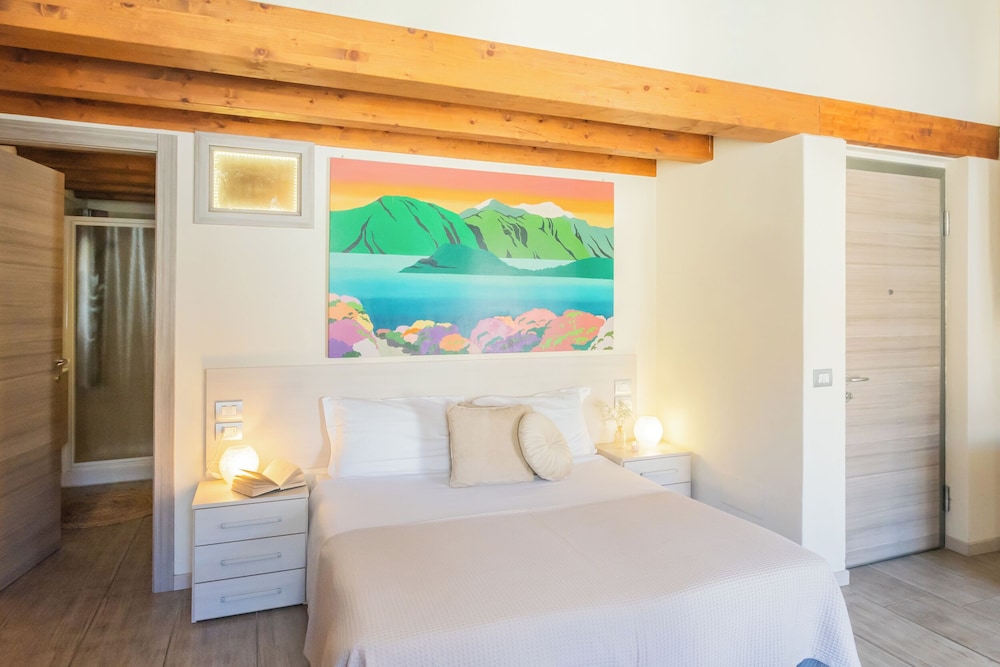 Domus in Como by Rent all Como