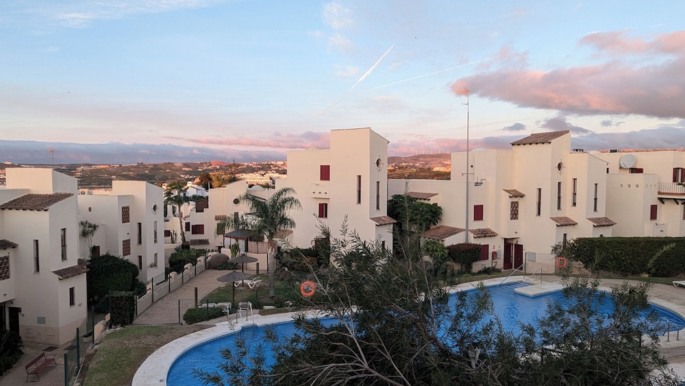 Casares Costa, Vista Bahia,2 Bedroom Bathroom