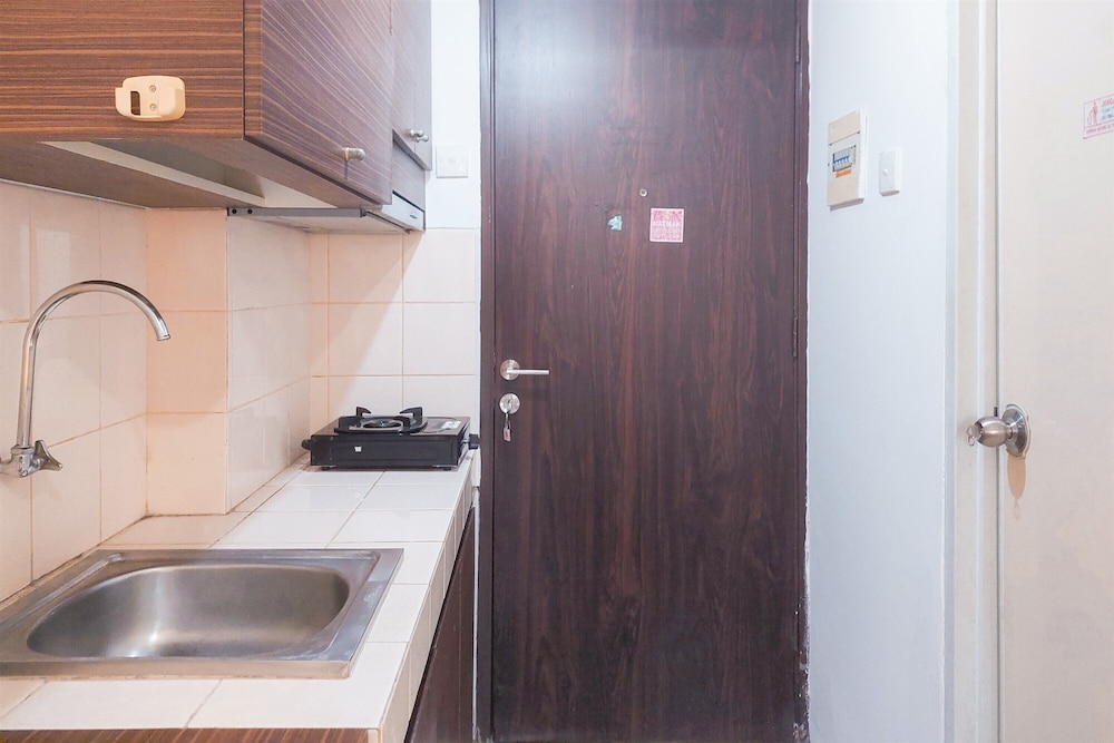 Fancy And Nice Studio At Serpong Greenview Apartment
