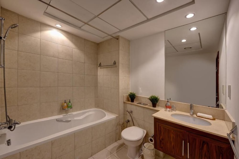 Durrani Homes - Supreme 5BR besides Dubai Mall With Burj Khalifa and Fountain view