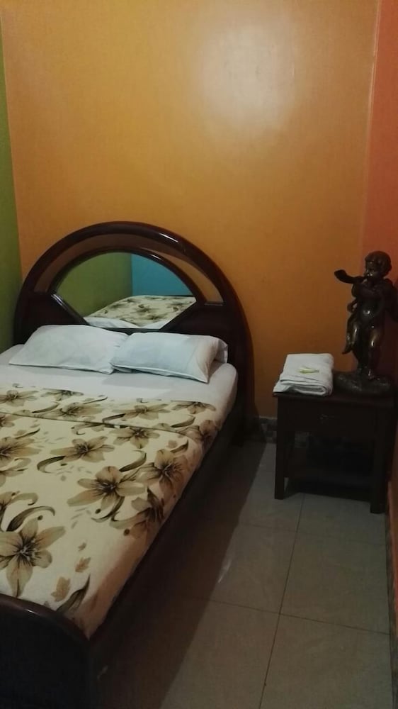 Hotel Eloy Alfaro - Hostel