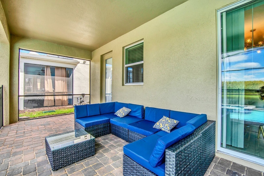 Serenity Lakeview Retreat Stunning Water Views, No Rear Neighbors, Private Pool, Game Room & Star Wars Cinema