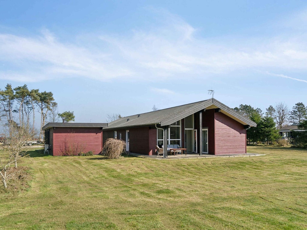 5 Star Holiday Home in Orsted