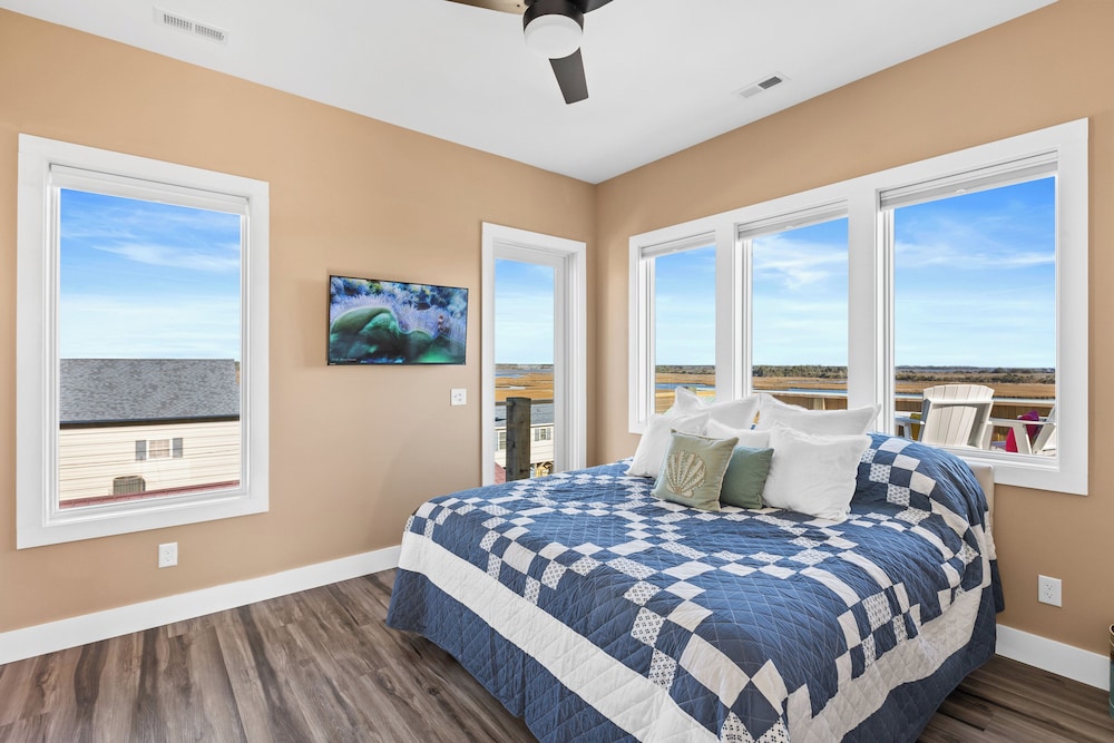 Salt & Lime by Topsail Realty