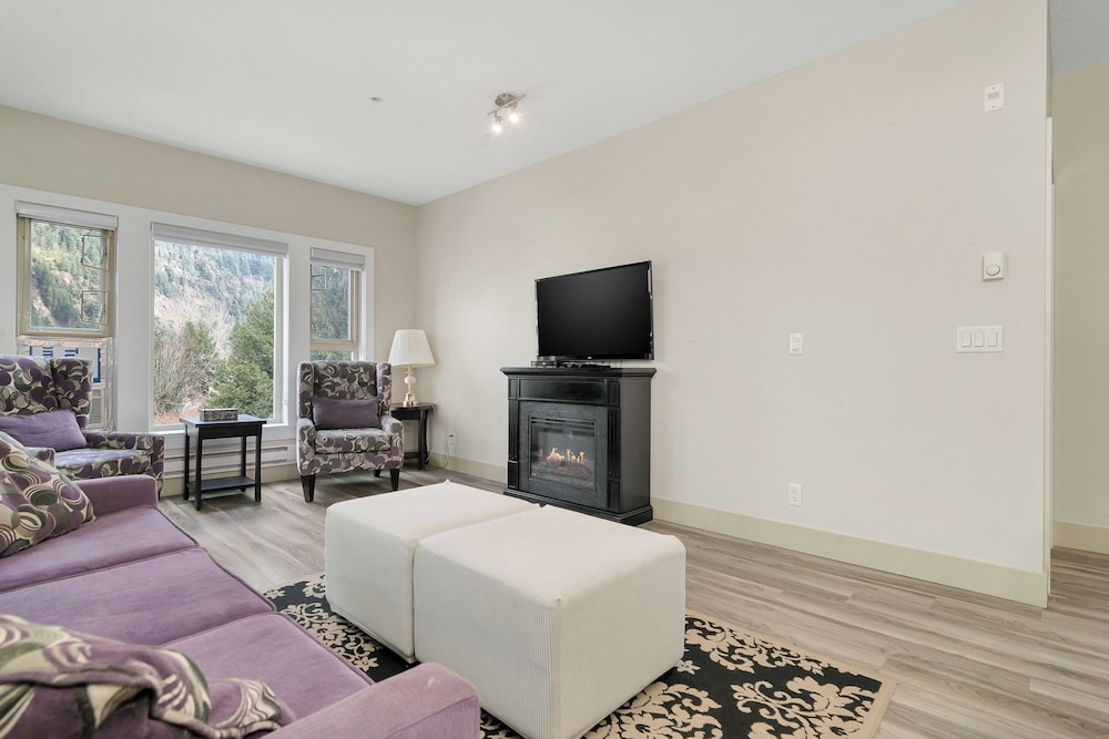Breathtaking Bliss 2BR Penthouse