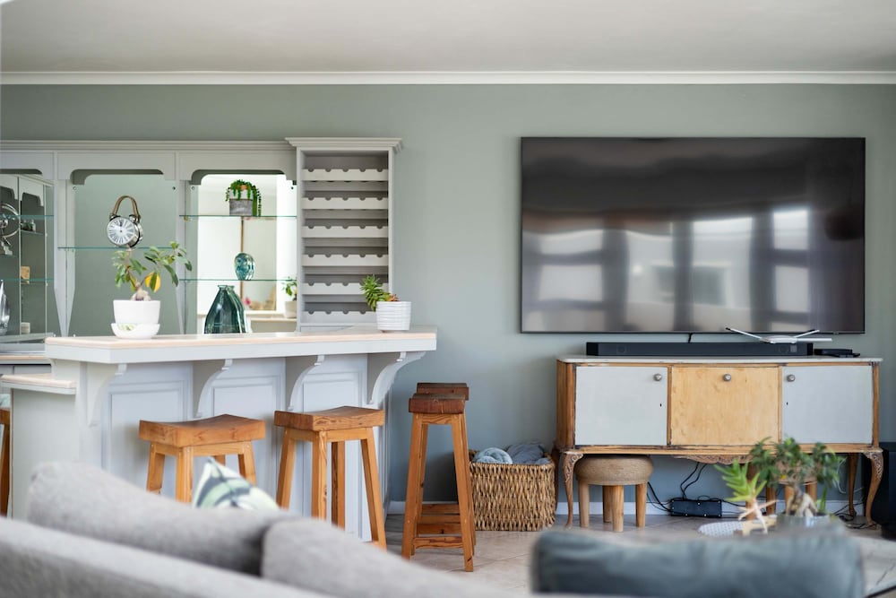 3 Bedroom Family Apartment Beach Club - Houtbay