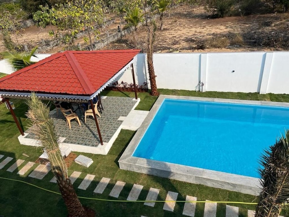 ECR Inn view 3