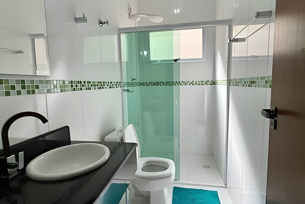Casa com piscina em Bertioga 1