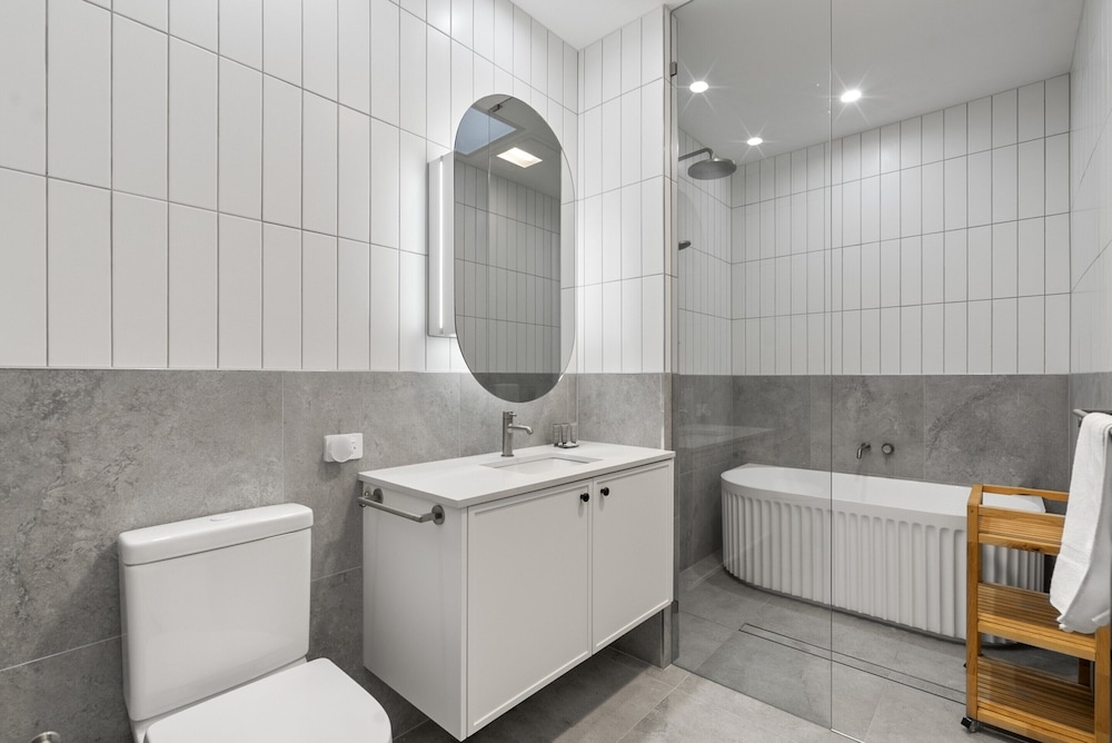 Spacious 3-bed Clayfield House With Patio and BBQ