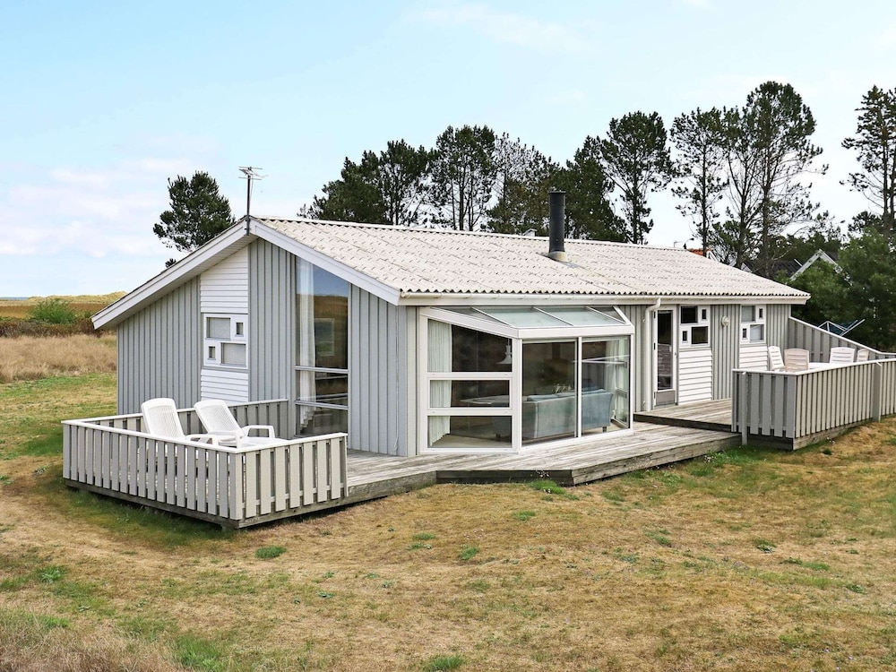 6 Person Holiday Home in Jerup
