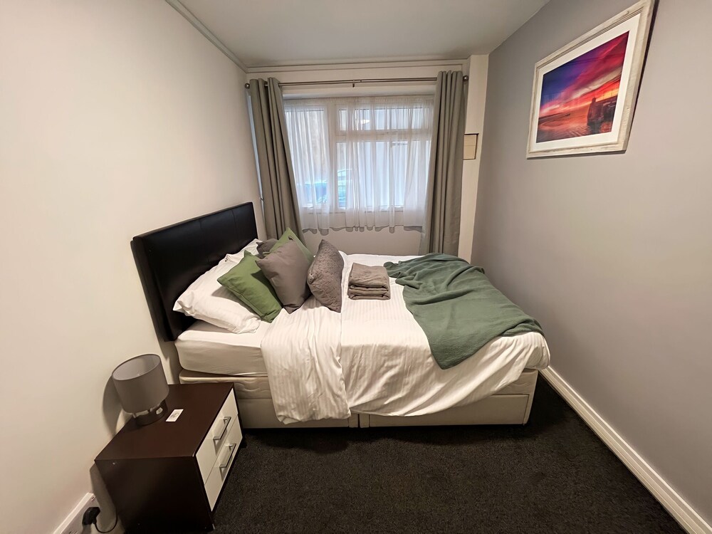 Beach Court Apartment view 3