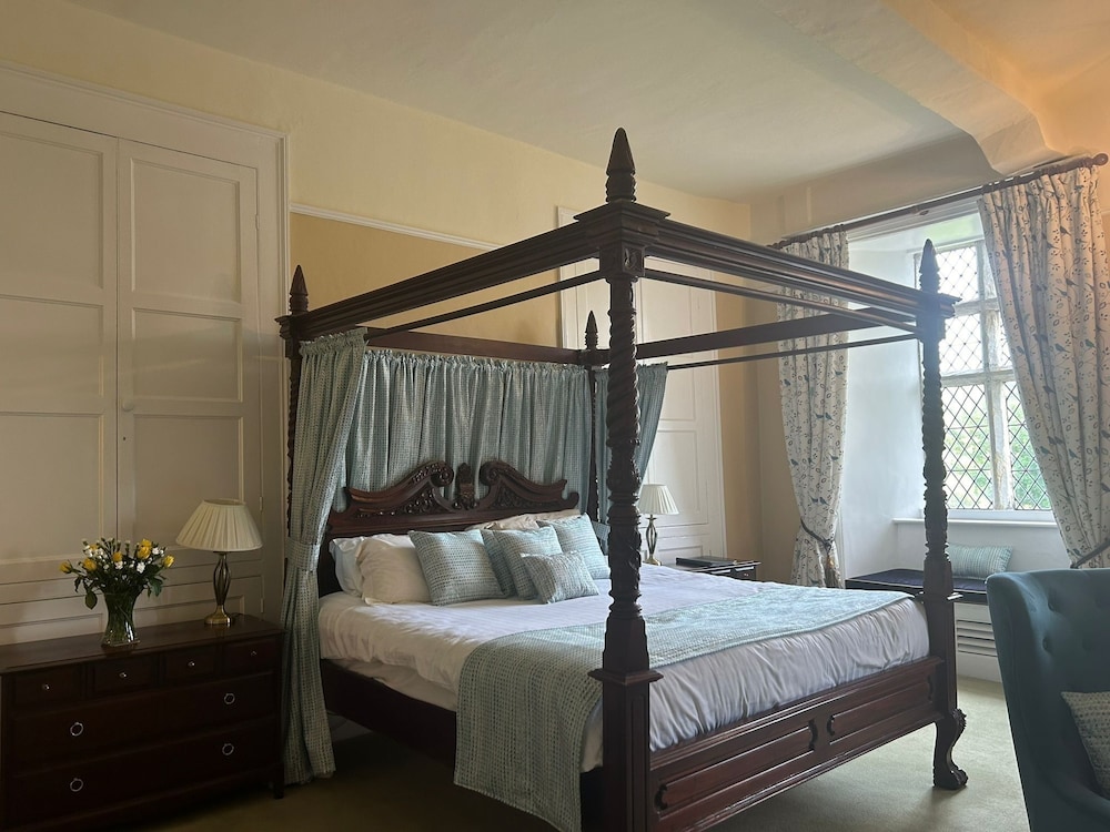 Moresby Hall