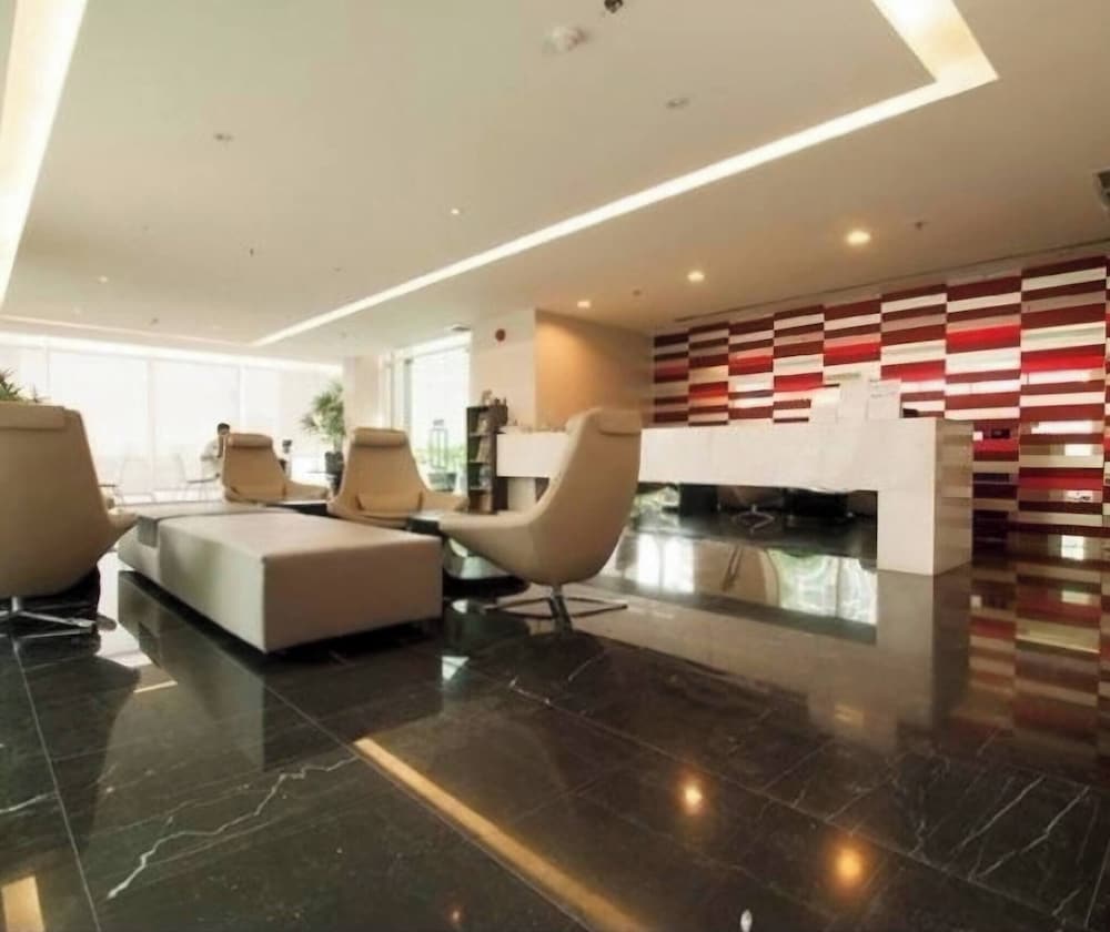12th Floor Cozy Studio Room, 5-10 Mins Walk to Iconsiam and BTS