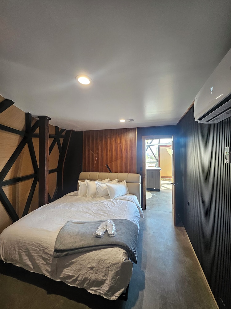 Clear Sky Resorts - Bryce Canyon - Unique Stargazing Domes 45