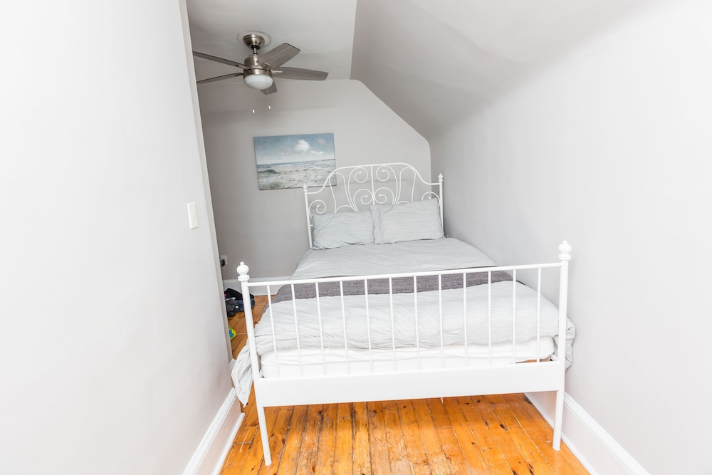 Applewood Suites - 2 BDRM Annex Loft