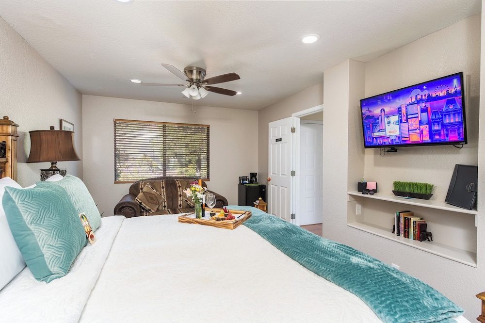 Whispering Creek B&B
